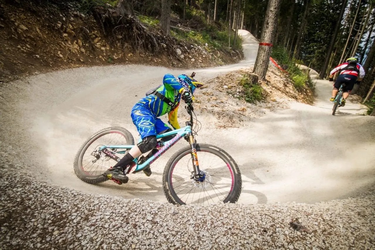 Smooth riding in Petezn bikepark