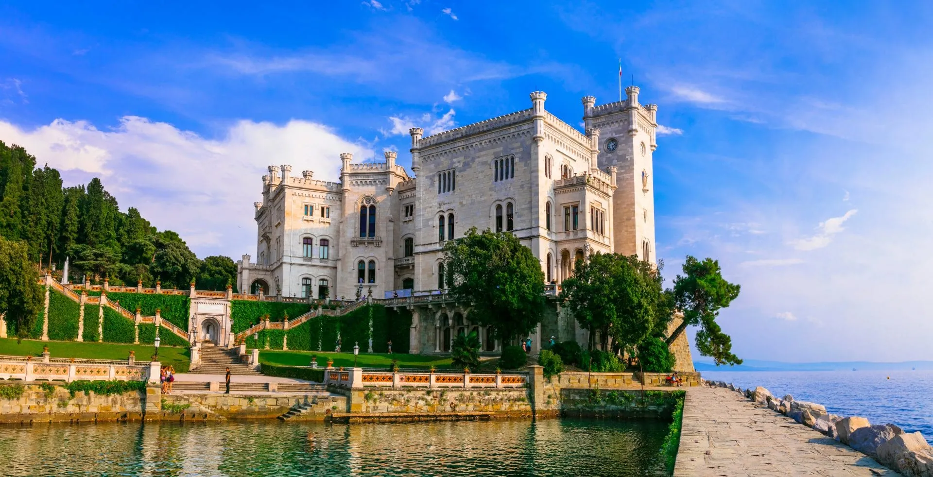 Slottet Miramare nära Trieste