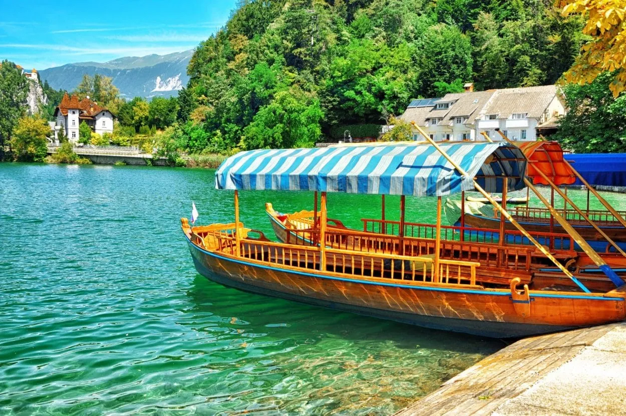 Pletna vene Bled-järvellä 1